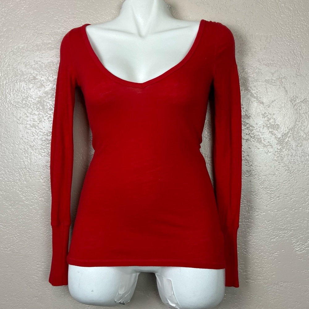 5‎ for $30 American eagle long sleeve V-neck red classic comfort shirt size XS